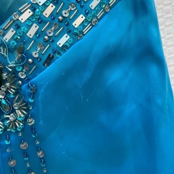 Jaaz Couture Prom Gown - Picture 11 of 16